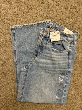 American Eagle Outfitters Light Blue Denim Jeans